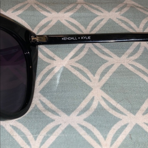 Sunglasses - Picture 6 of 6